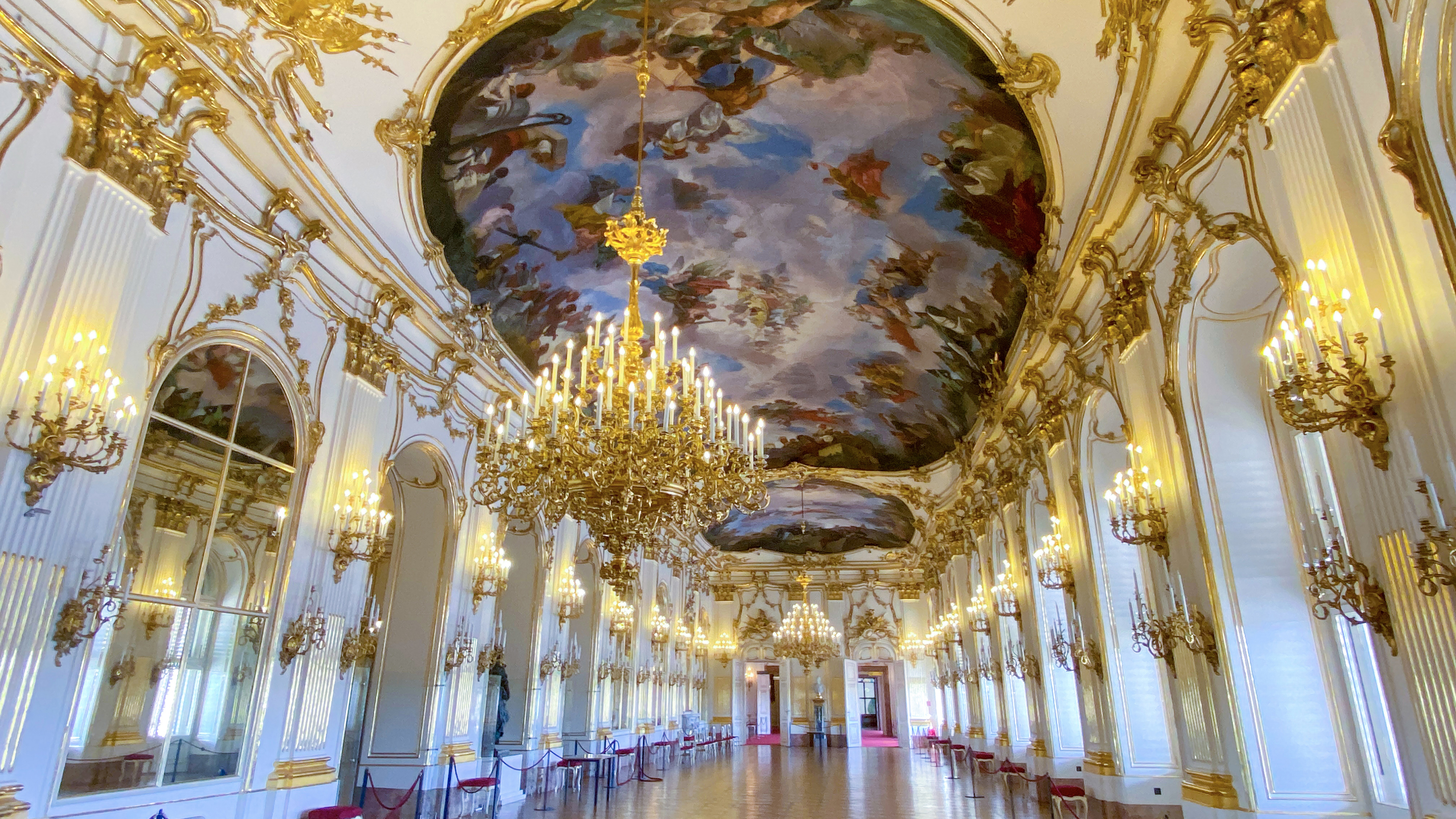 Baroque: Schönbrunn Palace Ballroom, Vienna, Austria.